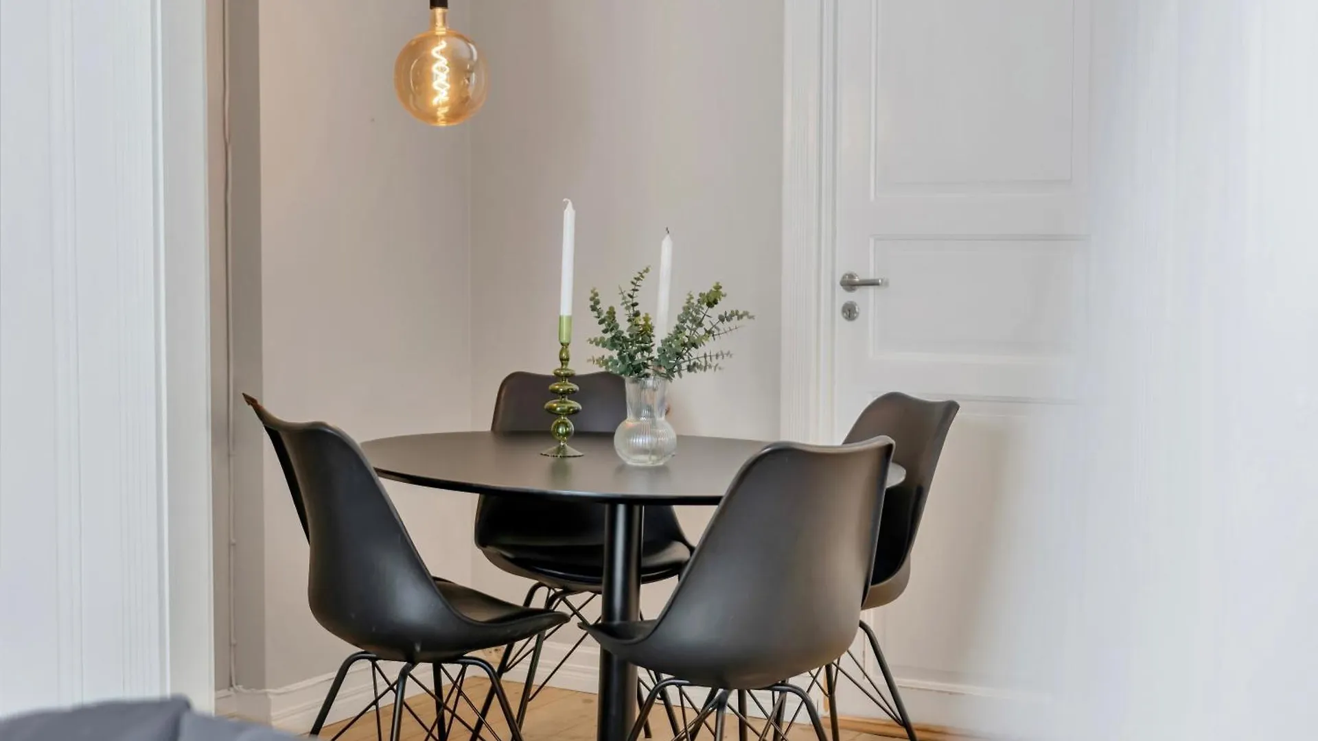 Classic Bergen Apartment Peaceful Space In The City Center Norvège