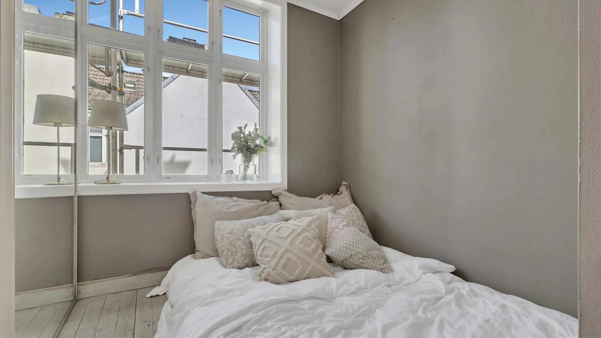 Classic Bergen Apartment Peaceful Space In The City Center 0*,